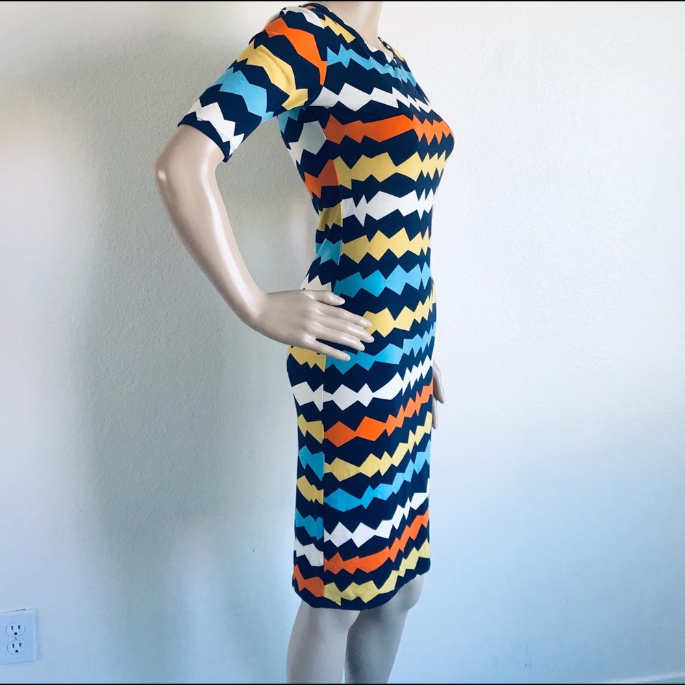 LuLaRoe Julia Bodycon Geometric Dress size XXS NWT